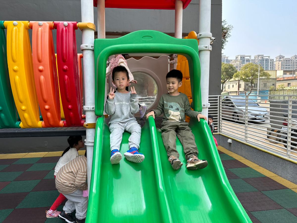 line_album_32023_230320_4 line_album_32023_230320_4
