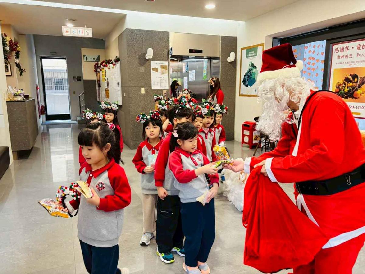 line_album_1141211靈糧堂_251216_13