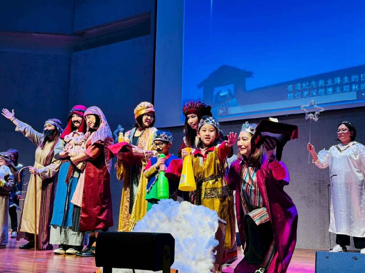 line_album_1141211靈糧堂_251216_183