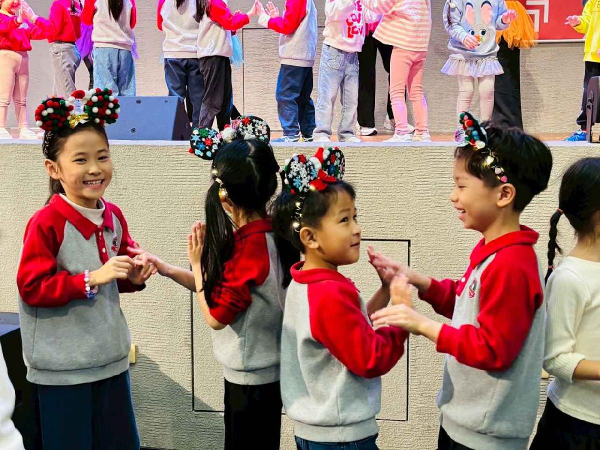 line_album_1141211靈糧堂_251216_5