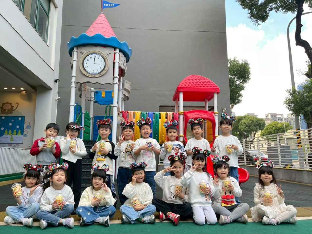 line_album_小精靈的聖誕杯杯_251226_57