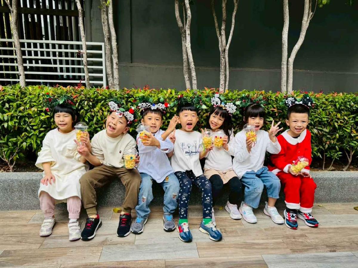 line_album_小精靈的聖誕杯杯_251224_161