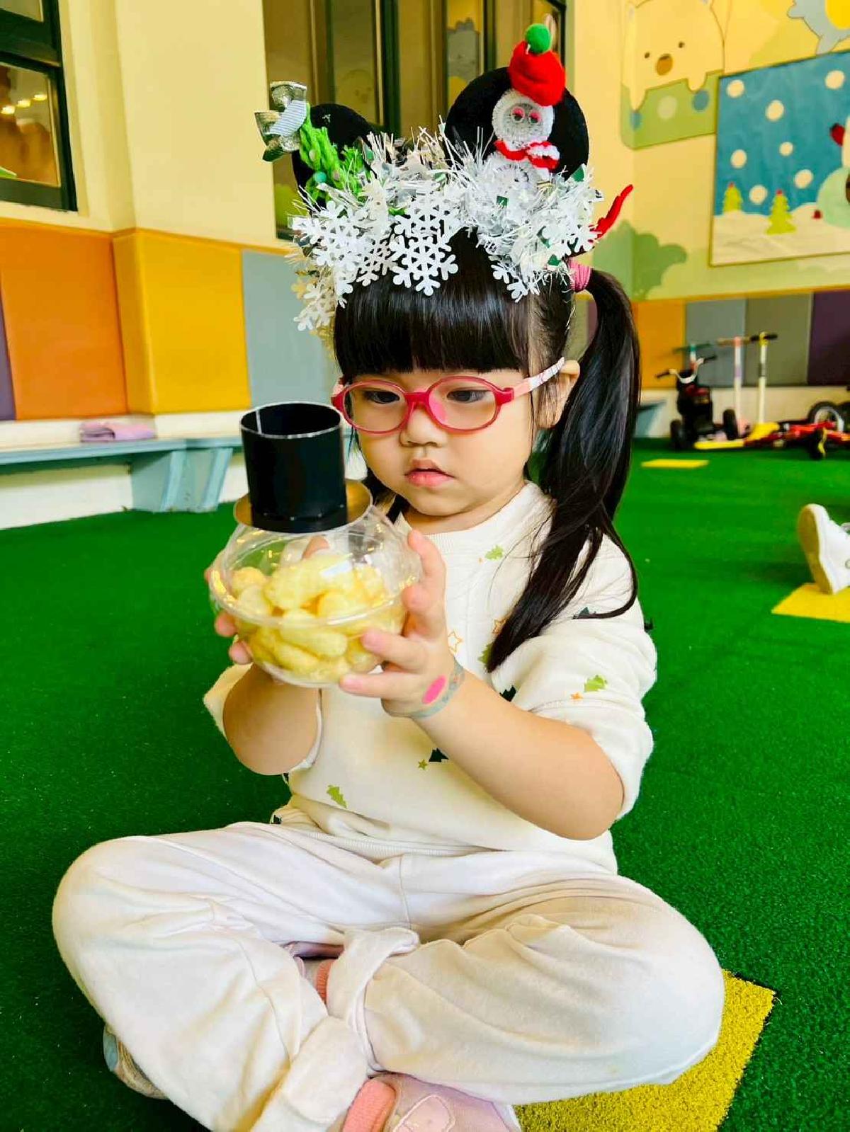 line_album_小精靈的聖誕杯杯_251224_212