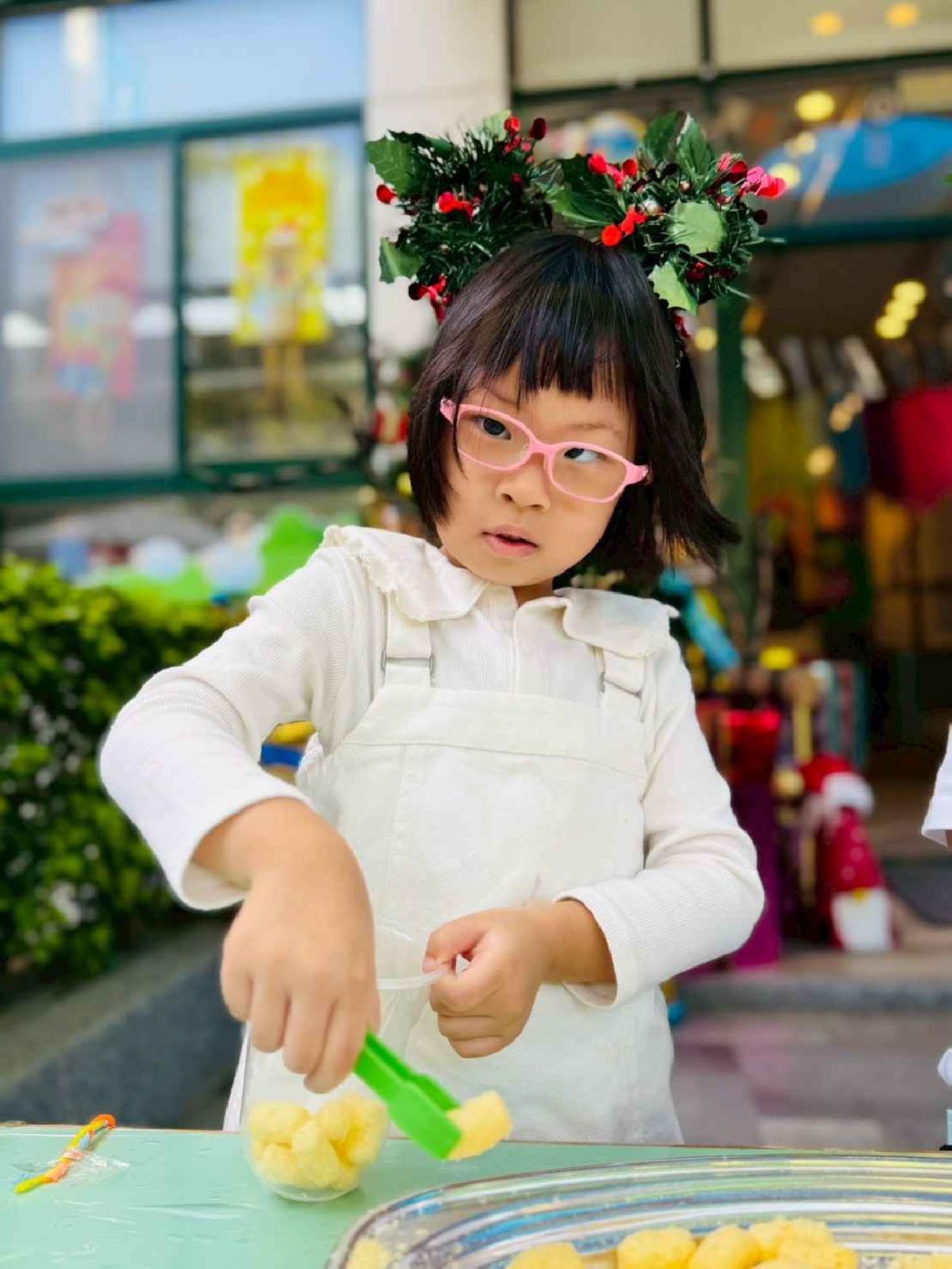 line_album_小精靈的聖誕杯杯_251224_130