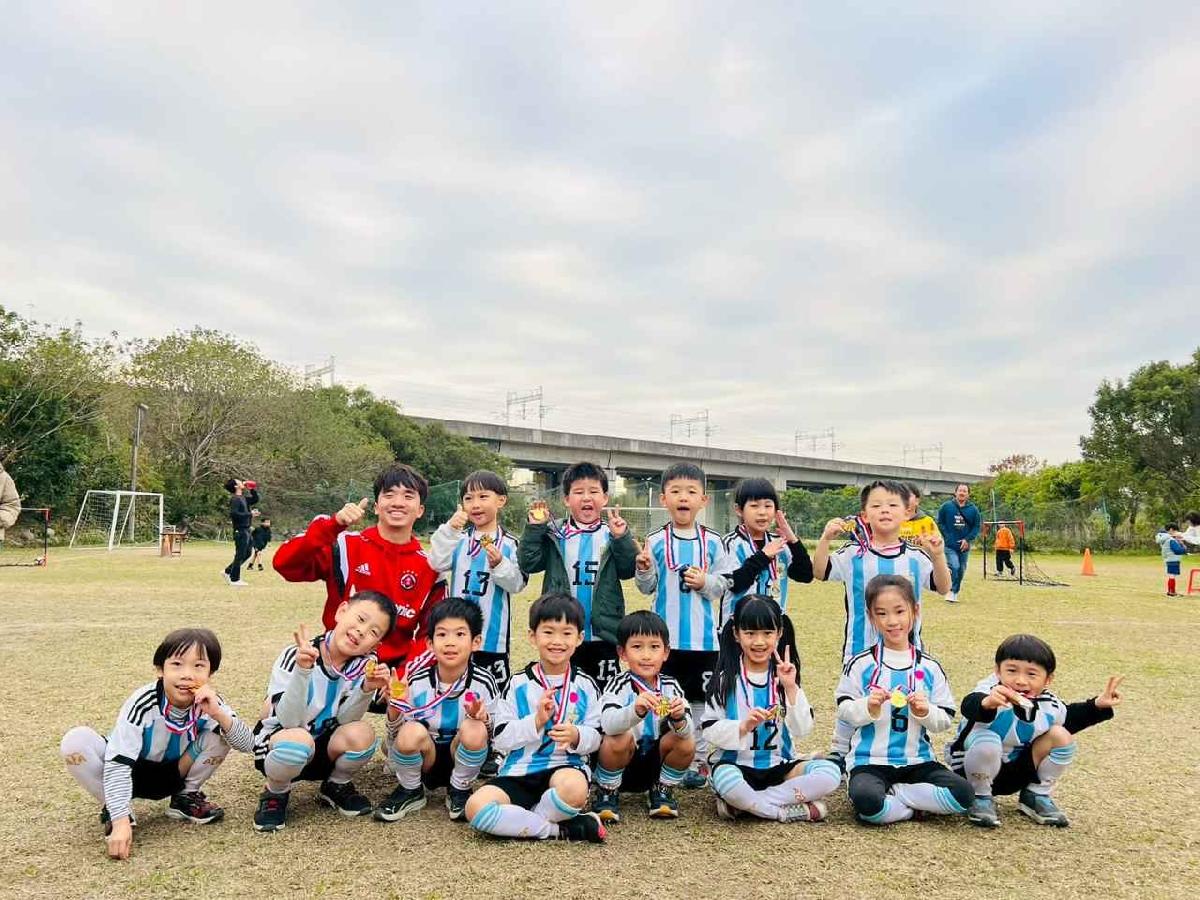 line_album_1150110草地足球小精靈_260112_263