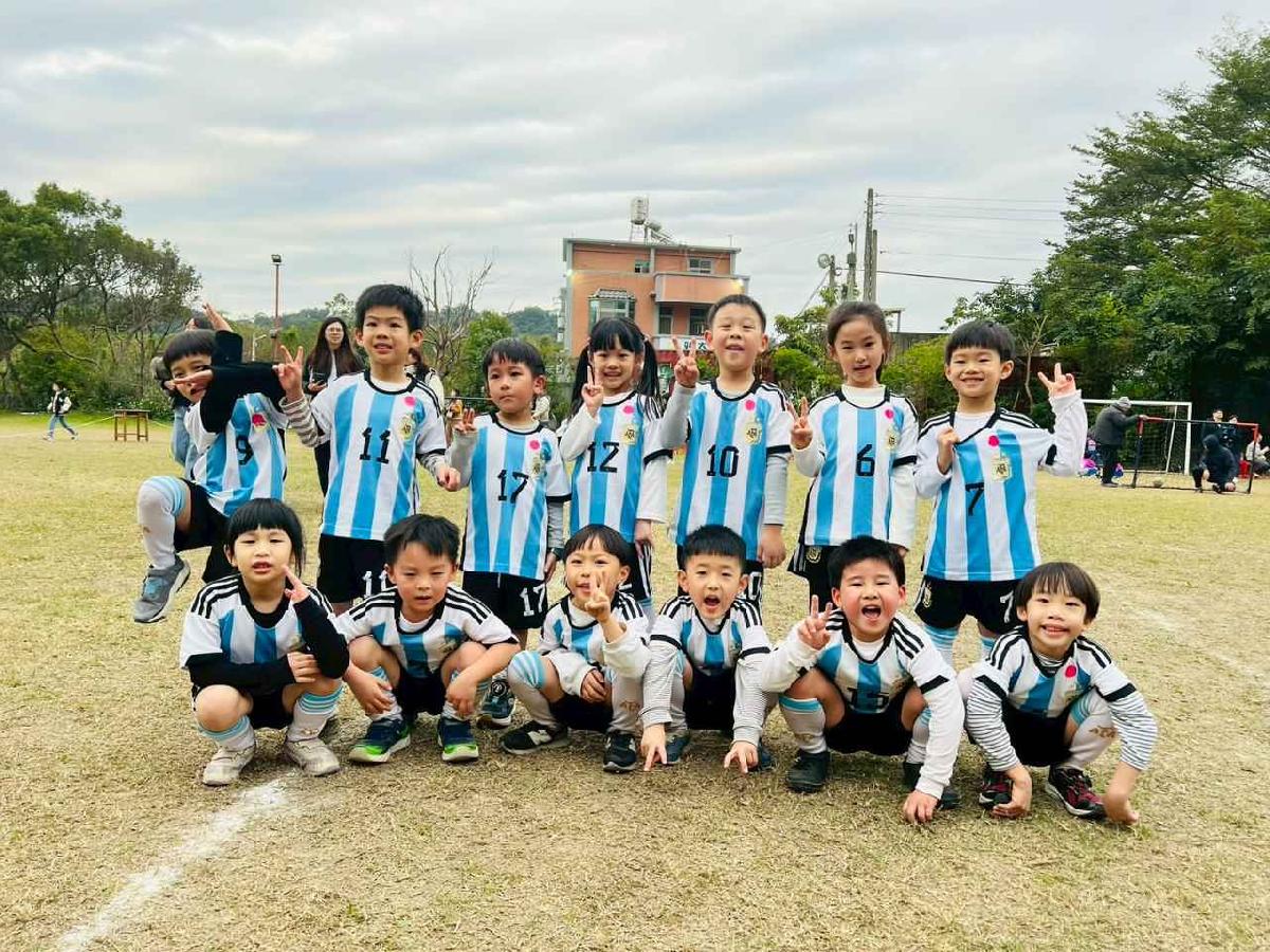 line_album_1150110草地足球小精靈_260112_195