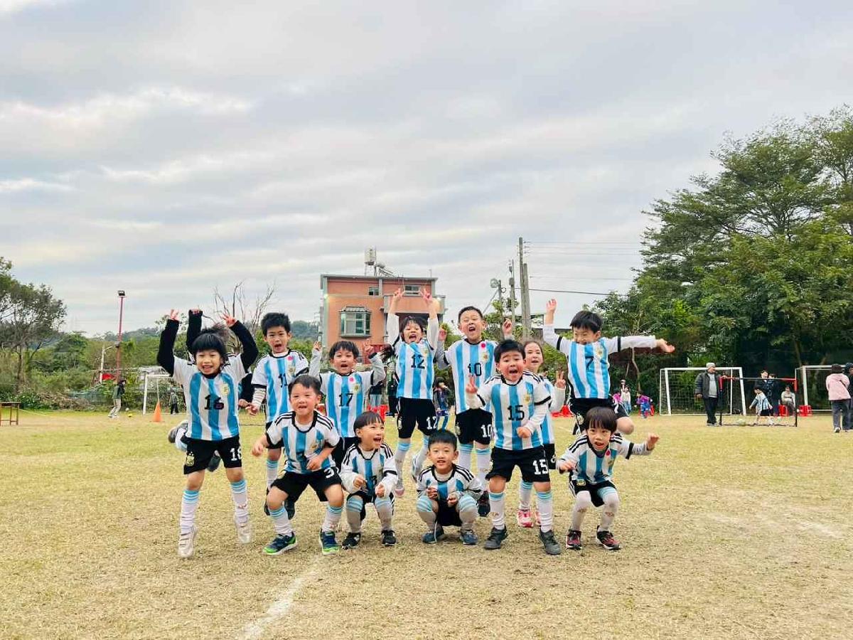 line_album_1150110草地足球小精靈_260112_202