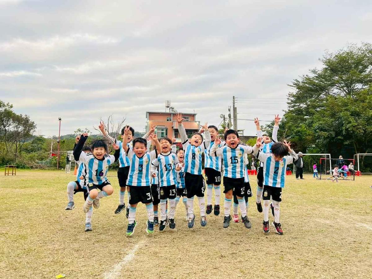 line_album_1150110草地足球小精靈_260112_206