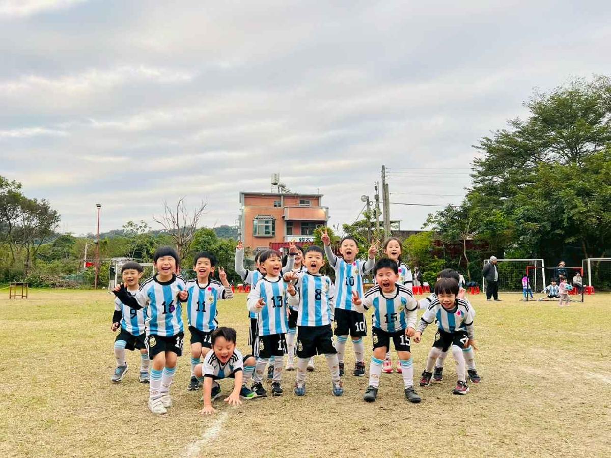 line_album_1150110草地足球小精靈_260112_207