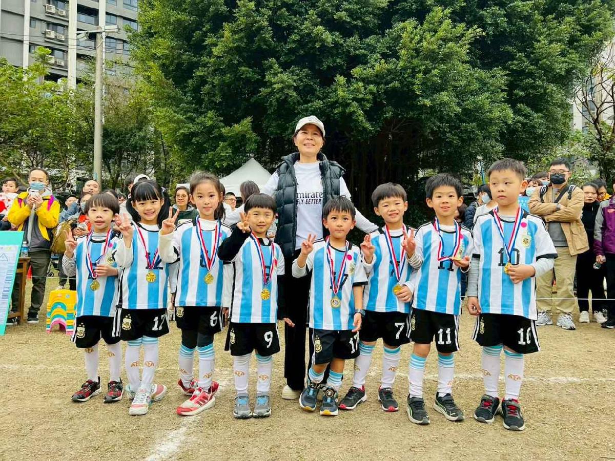 line_album_1150110草地足球小精靈_260112_222