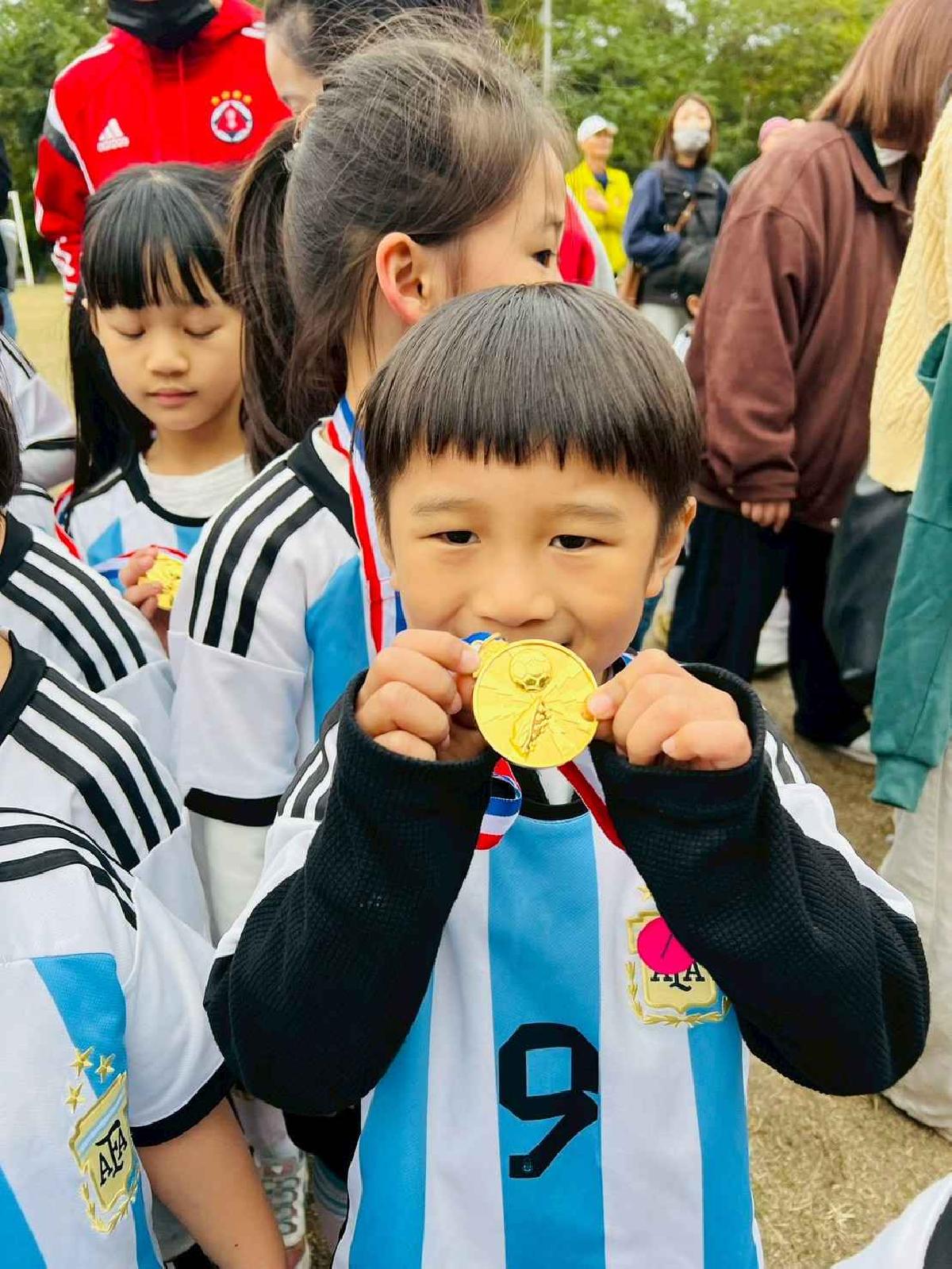 line_album_1150110草地足球小精靈_260112_226