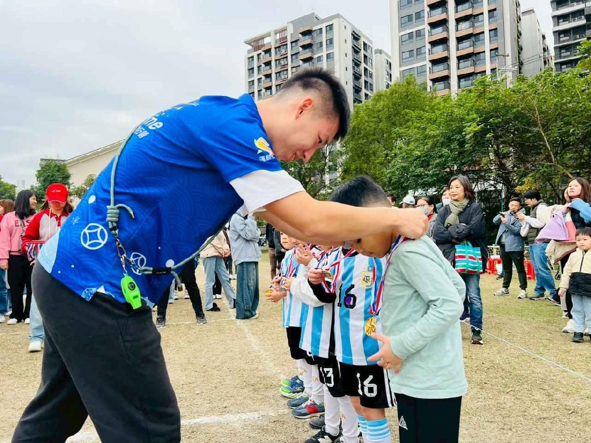 line_album_1150110草地足球小精靈_260112_242