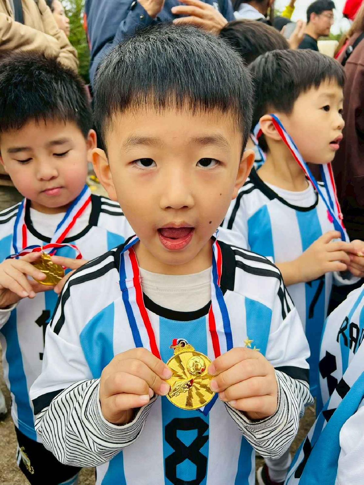 line_album_1150110草地足球小精靈_260112_252