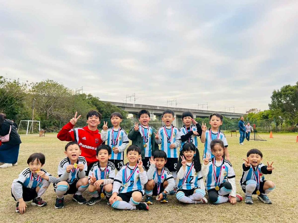 line_album_1150110草地足球小精靈_260112_257