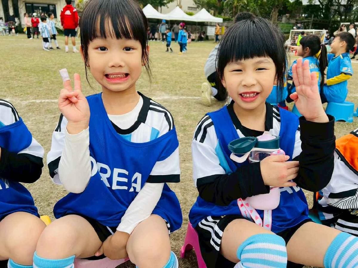 line_album_1150110草地足球小精靈_260112_176