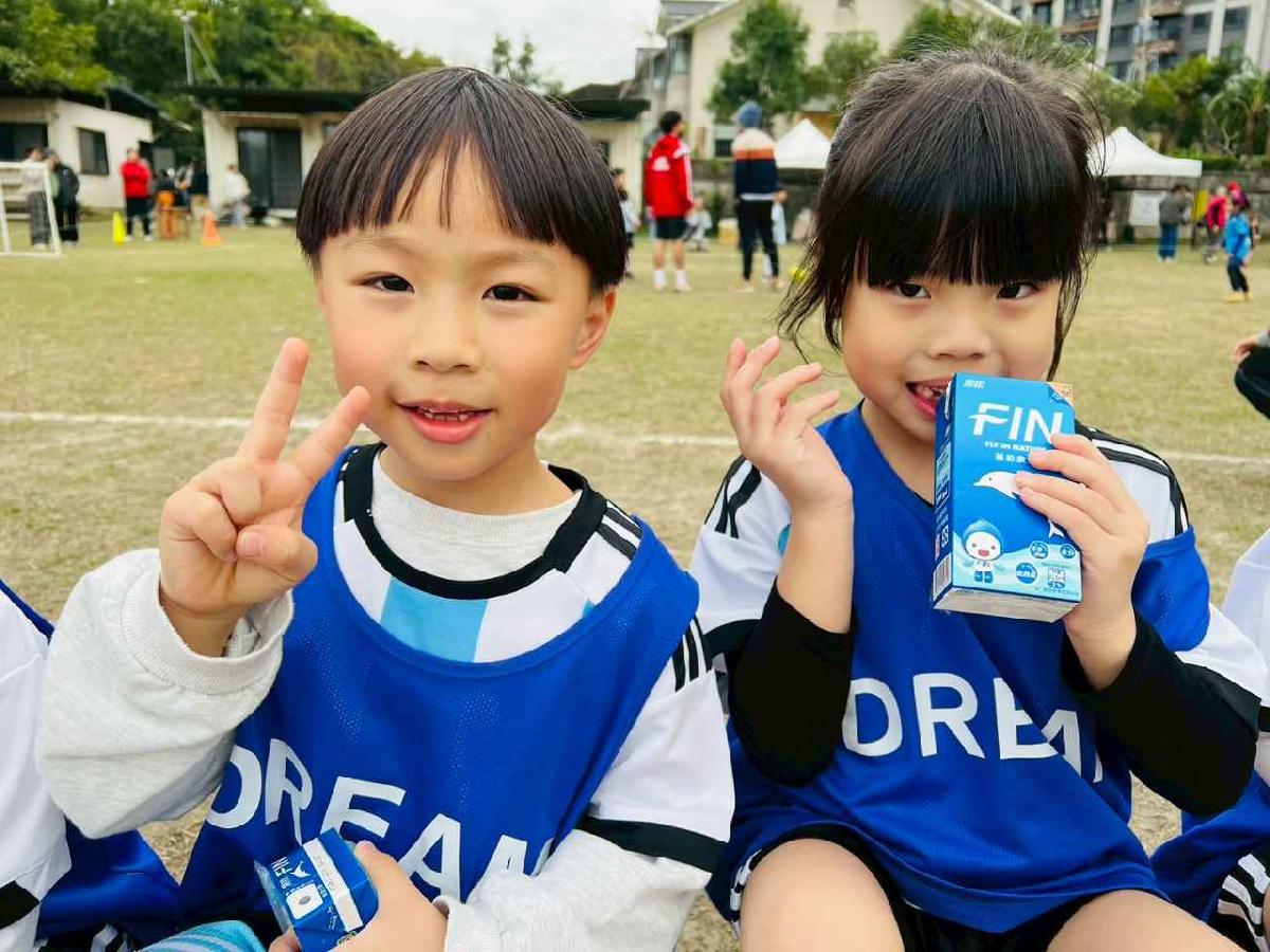 line_album_1150110草地足球小精靈_260112_177