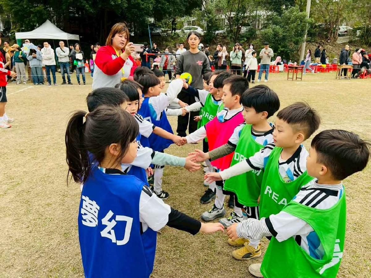 line_album_1150110草地足球小精靈_260112_181