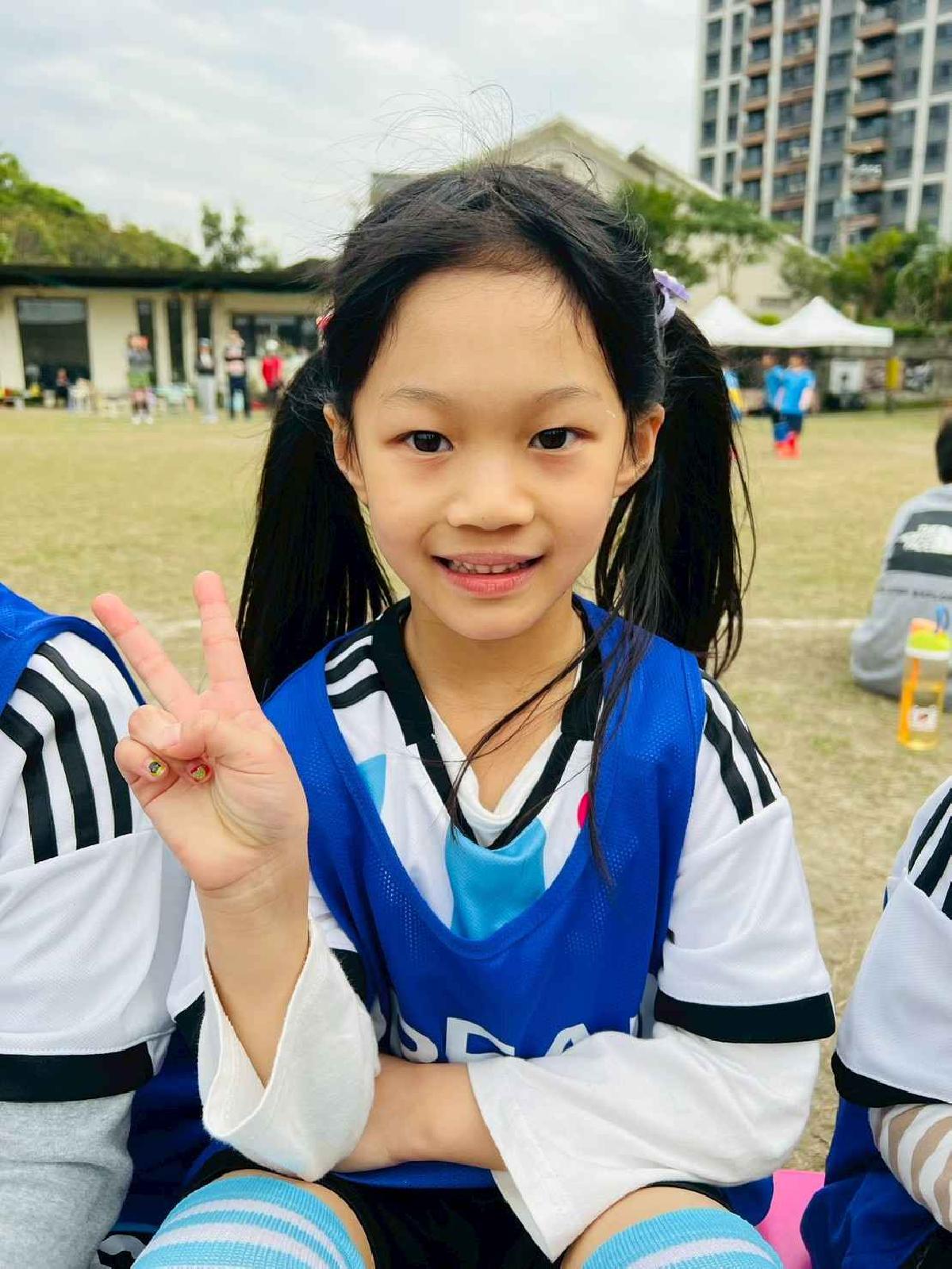 line_album_1150110草地足球小精靈_260112_184