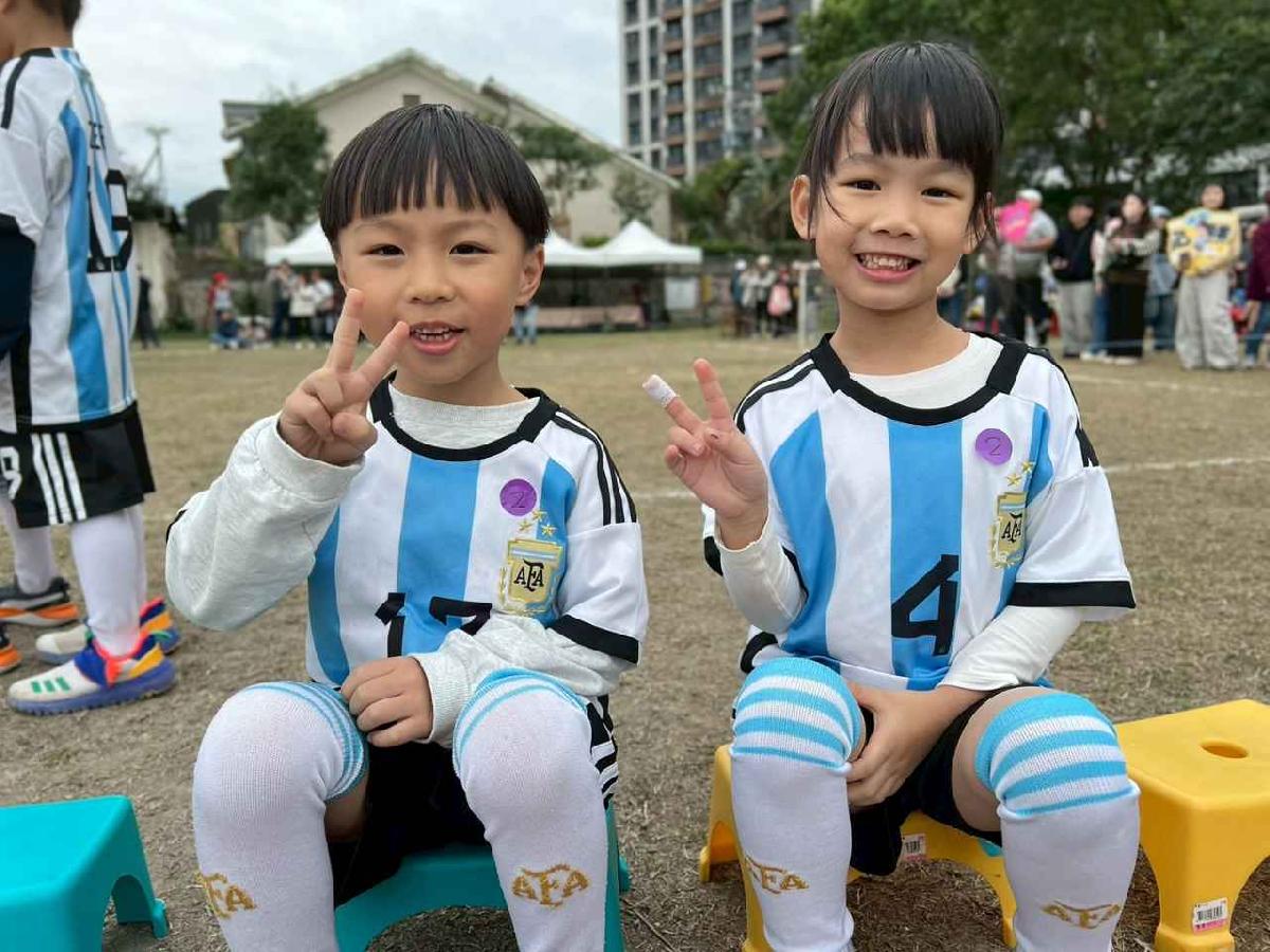 line_album_1150110草地足球小精靈_260112_162