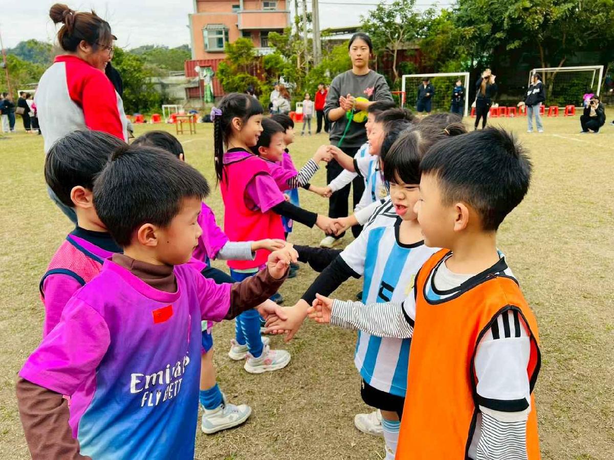 line_album_1150110草地足球小精靈_260112_166