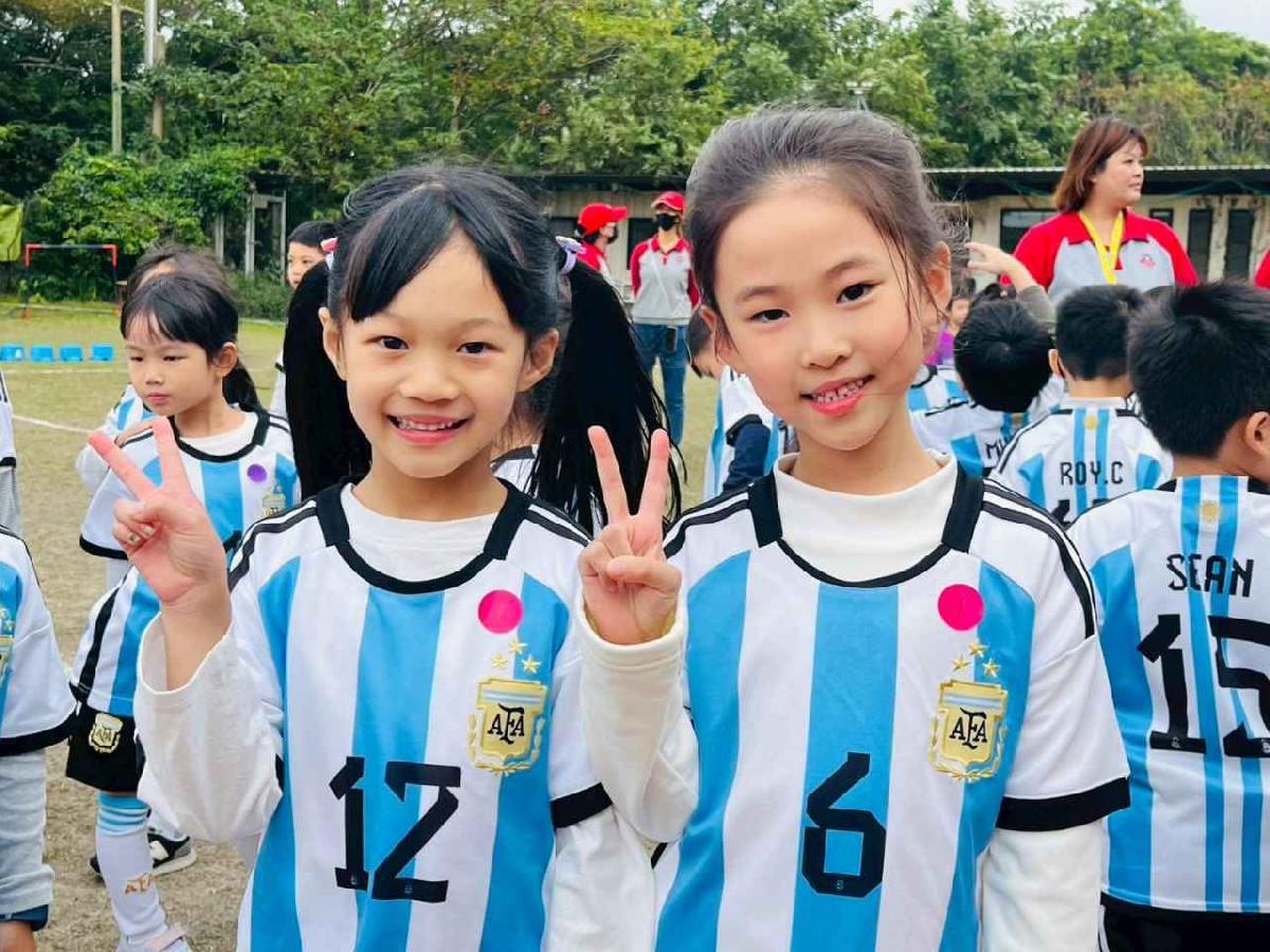 line_album_1150110草地足球小精靈_260112_66