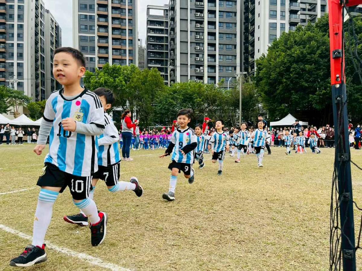 line_album_1150110草地足球小精靈_260112_72