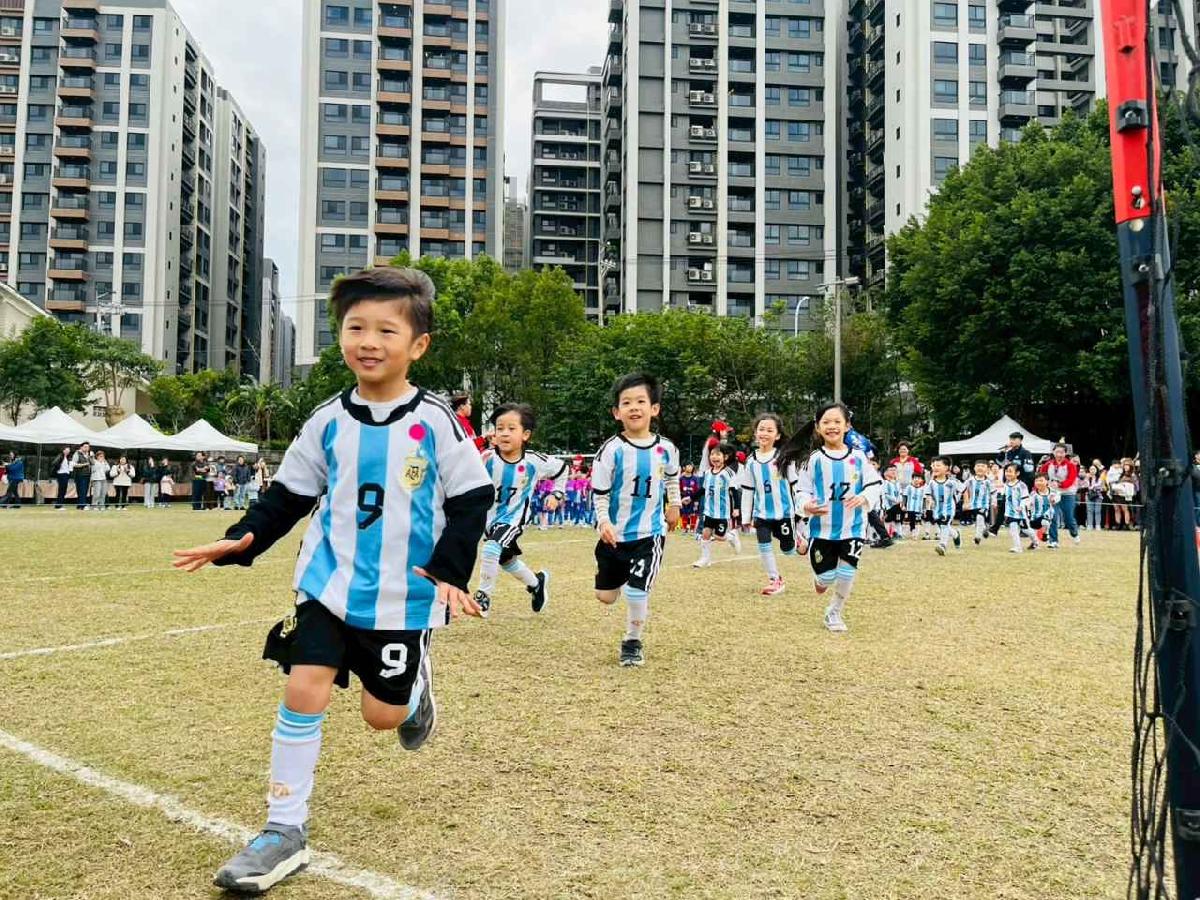 line_album_1150110草地足球小精靈_260112_74