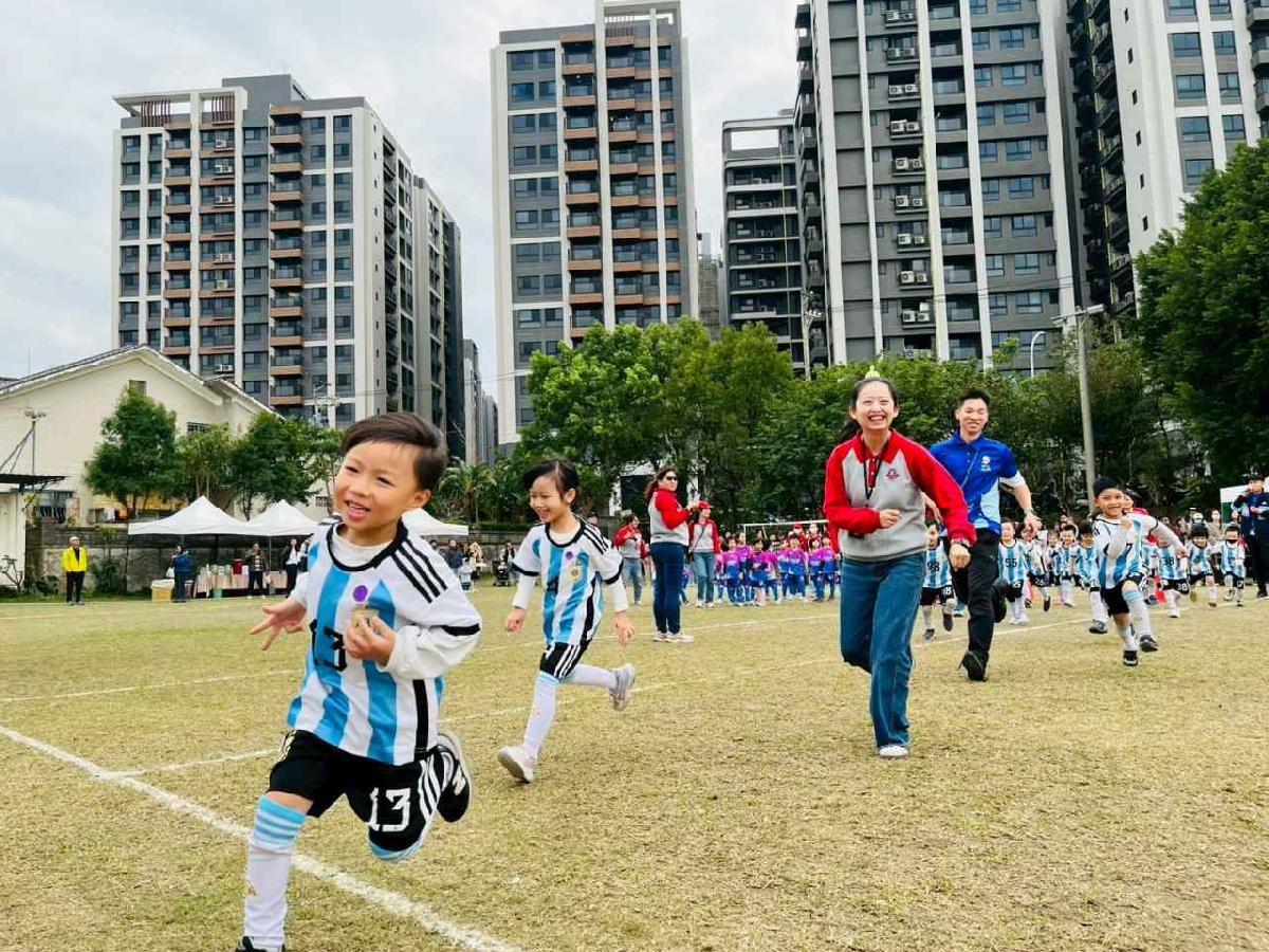 line_album_1150110草地足球小精靈_260112_82