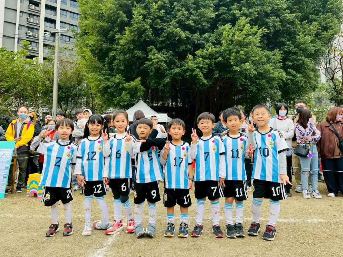 line_album_1150110草地足球小精靈_260112_99