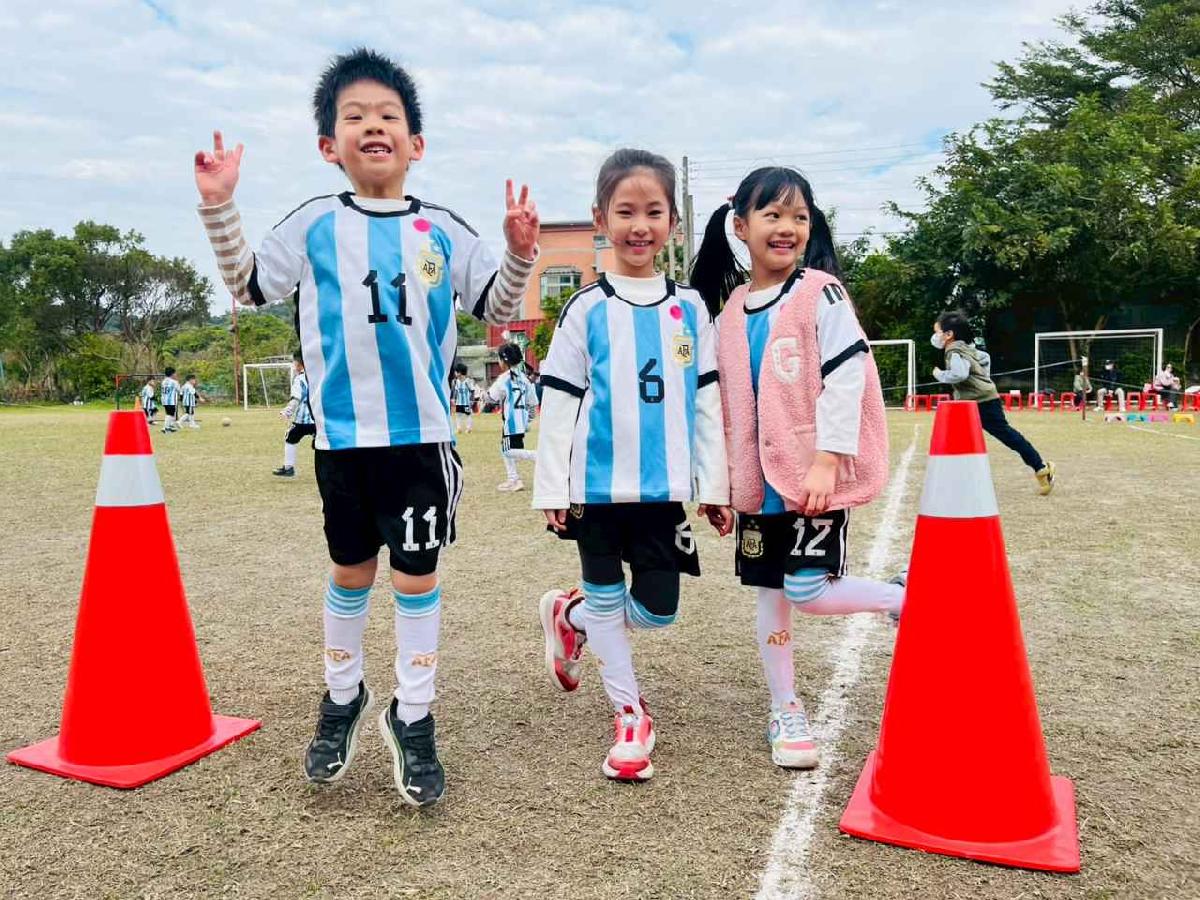 line_album_1150110草地足球小精靈_260112_38