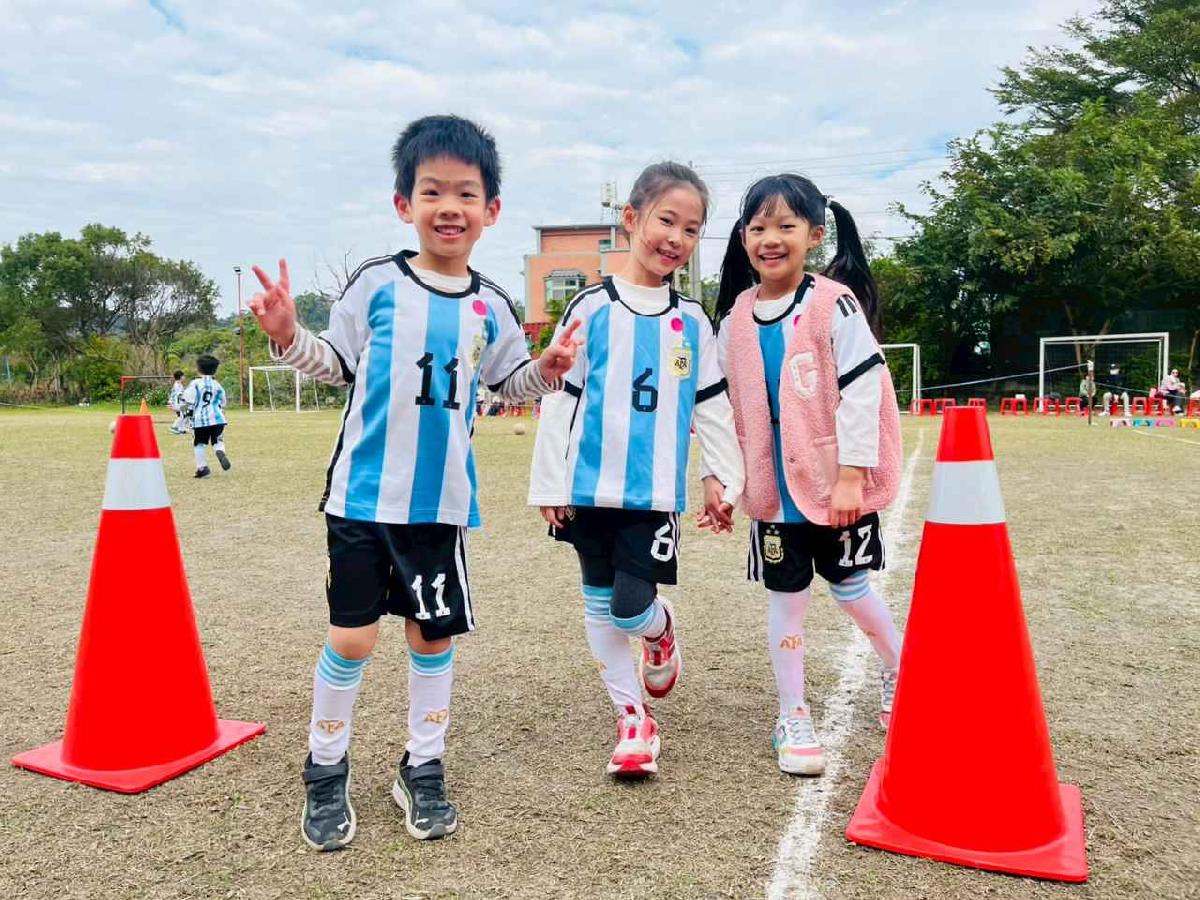 line_album_1150110草地足球小精靈_260112_39