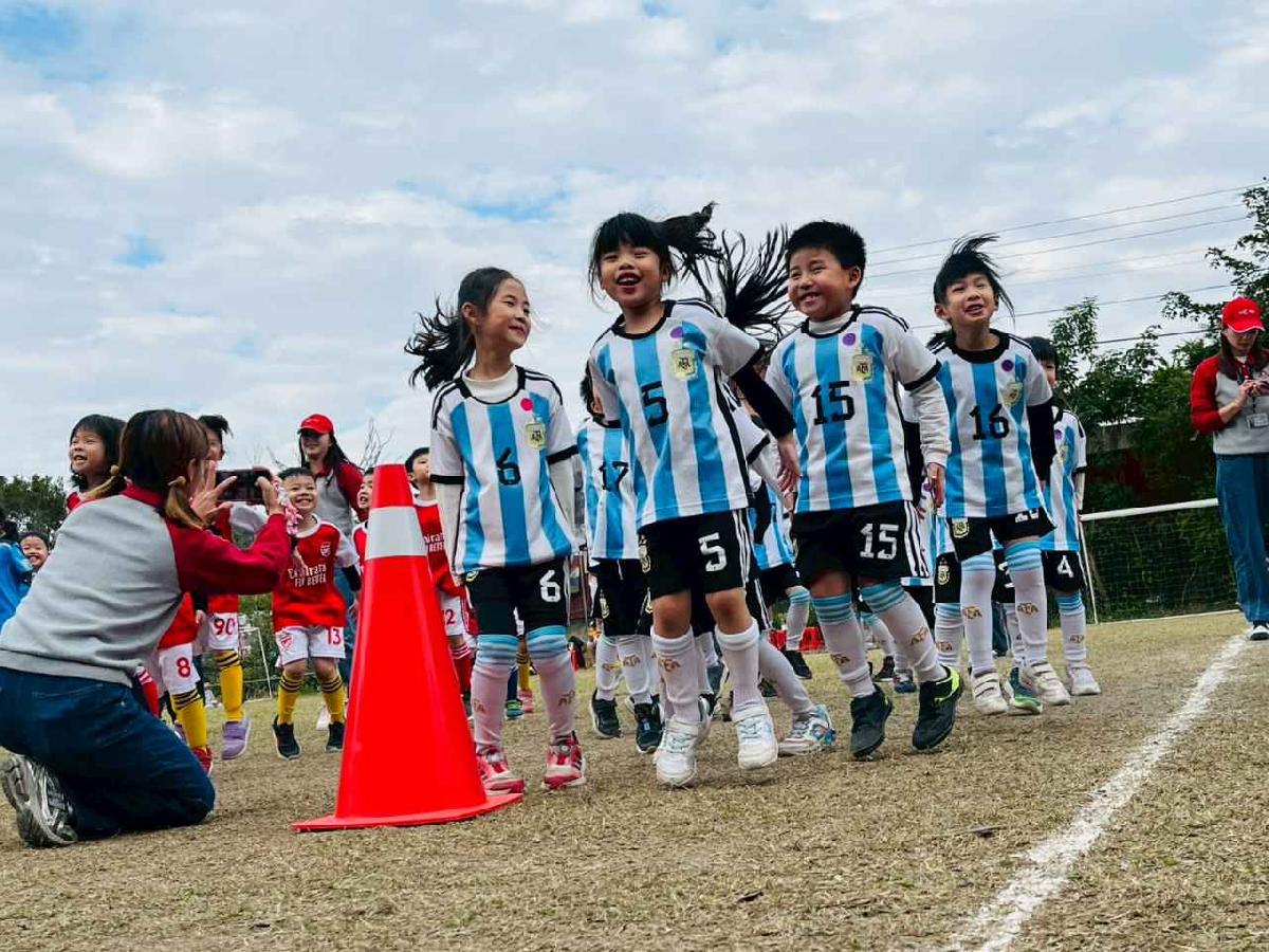 line_album_1150110草地足球小精靈_260112_54