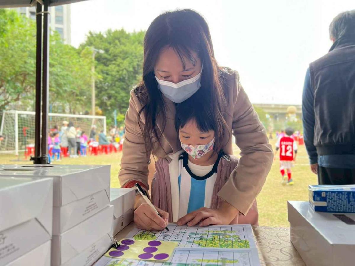 line_album_1150110草地足球小精靈_260112_134