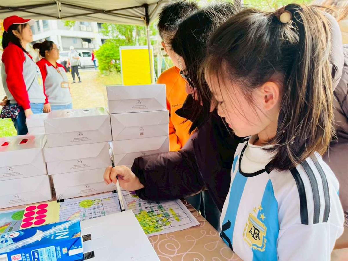 line_album_1150110草地足球小精靈_260112_30