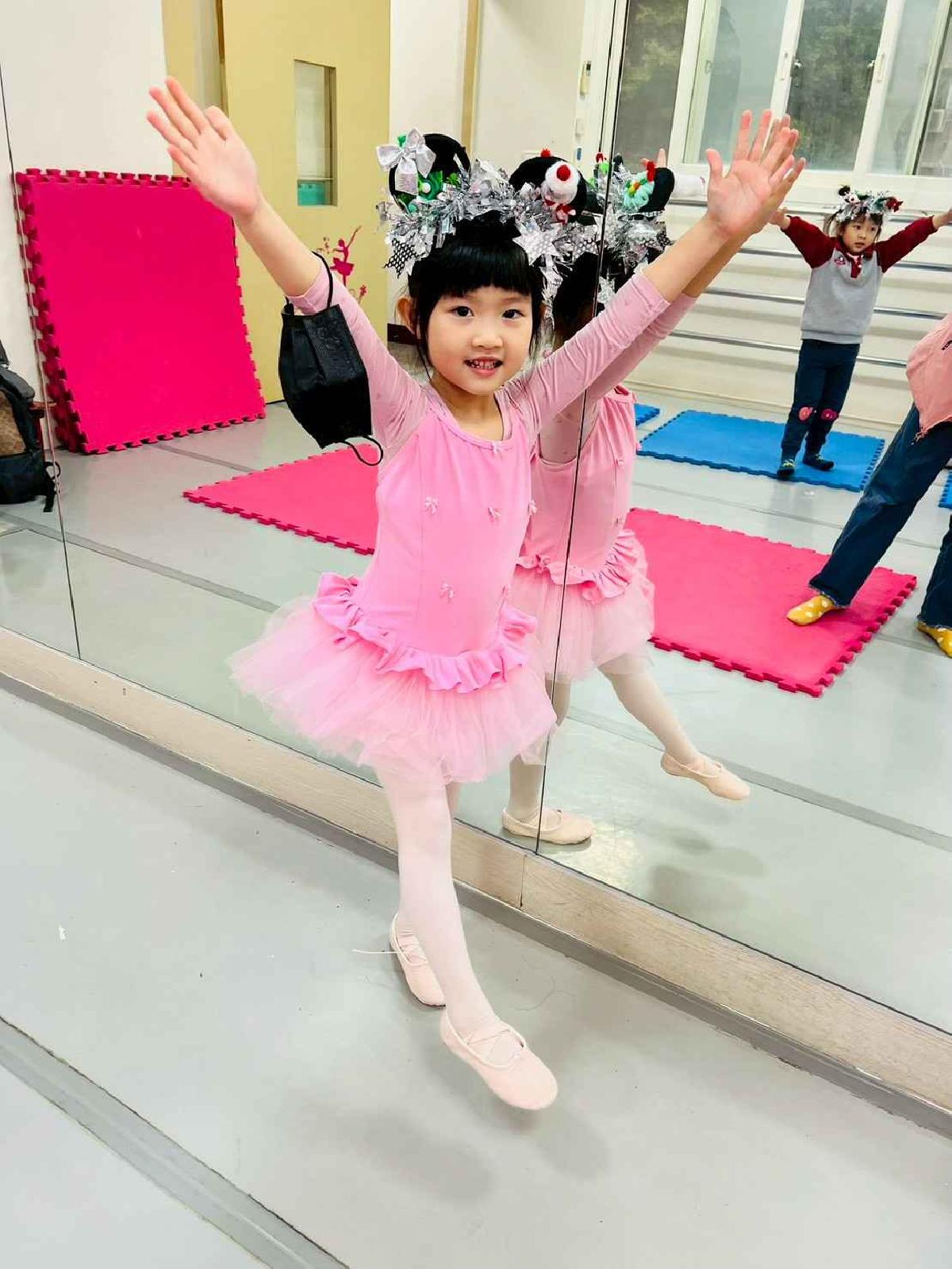 line_album_聖誕舞蹈課_251231_12