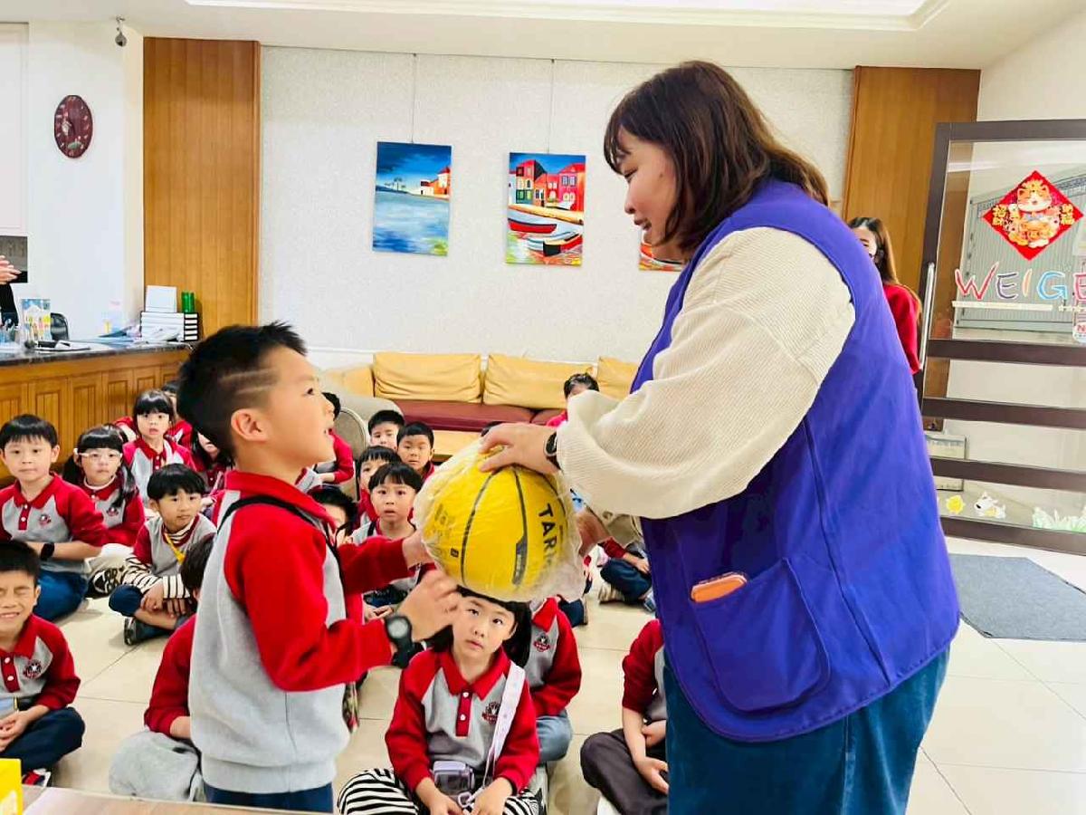 line_album_1150318參觀安親班_260318_82