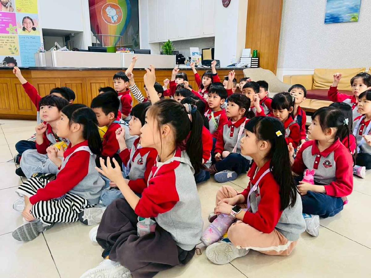 line_album_1150318參觀安親班_260318_71