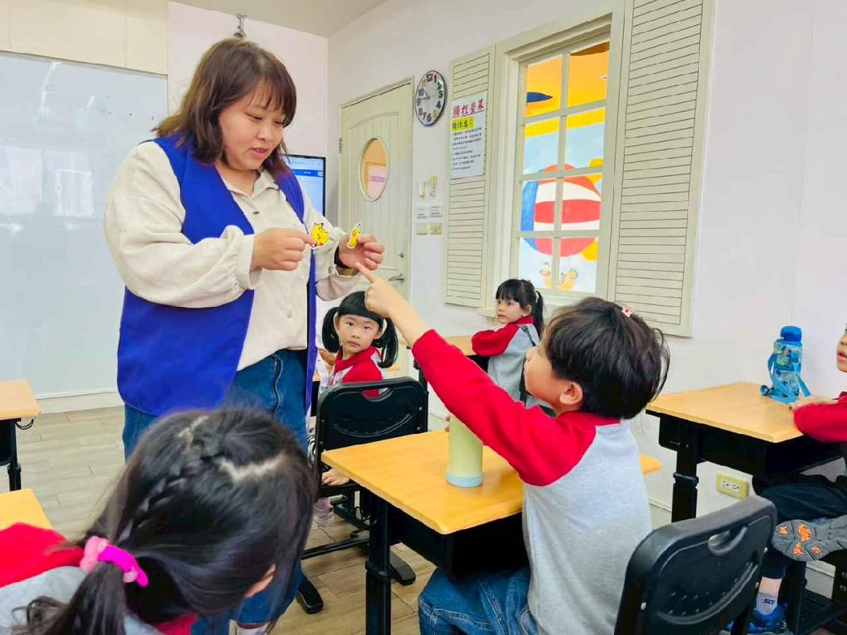 line_album_1150318參觀安親班_260318_181