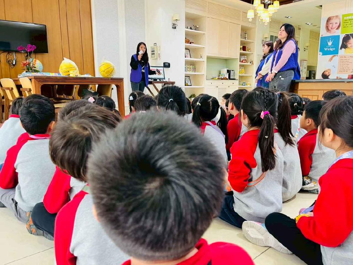 line_album_1150318參觀安親班_260318_211