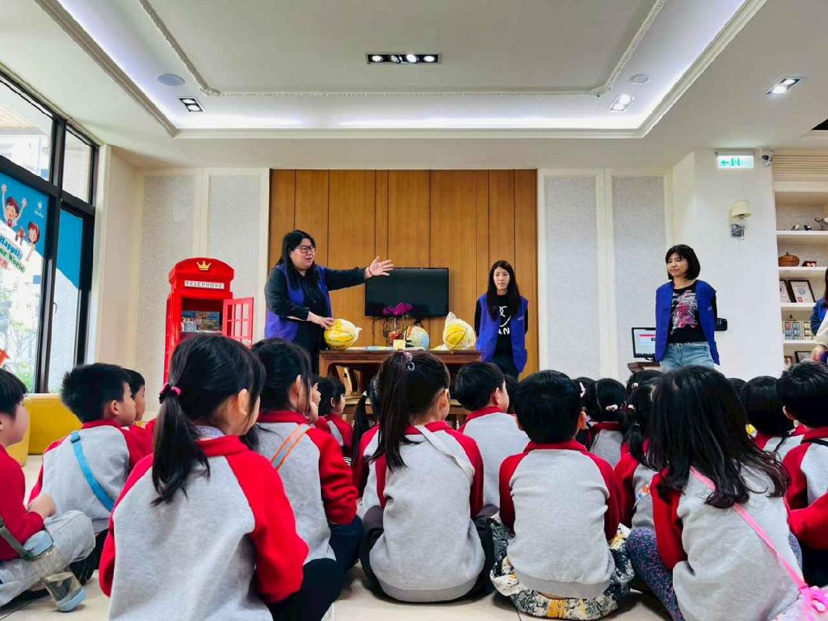 line_album_1150318參觀安親班_260318_218