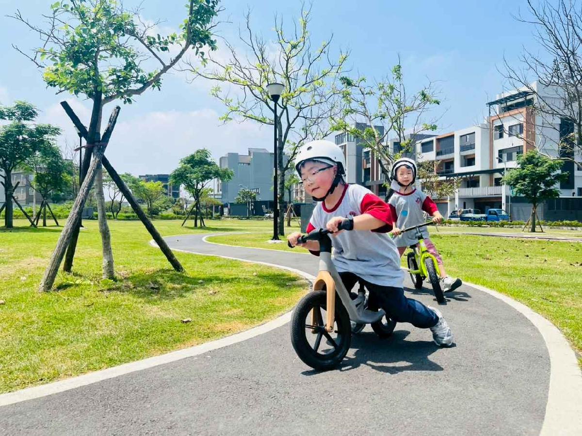 line_album_1150420戰車公園_260420_329