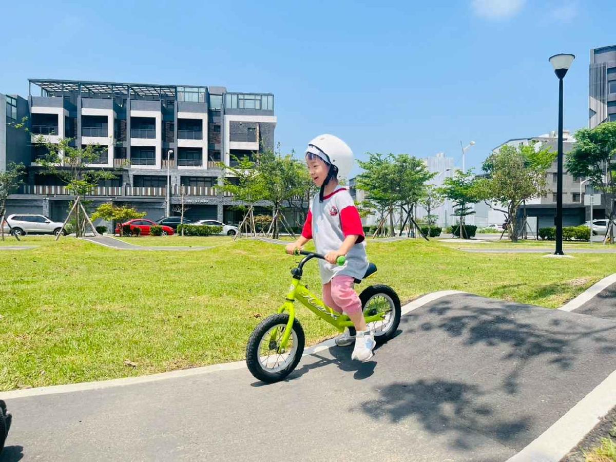 line_album_1150420戰車公園_260420_333