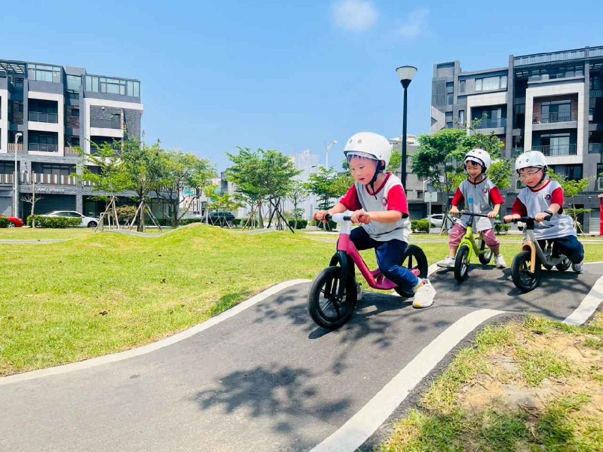 line_album_1150420戰車公園_260420_335