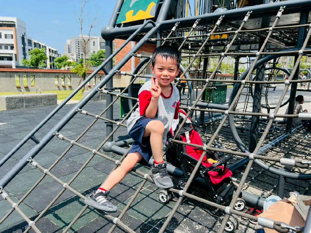 line_album_1150420戰車公園_260420_204