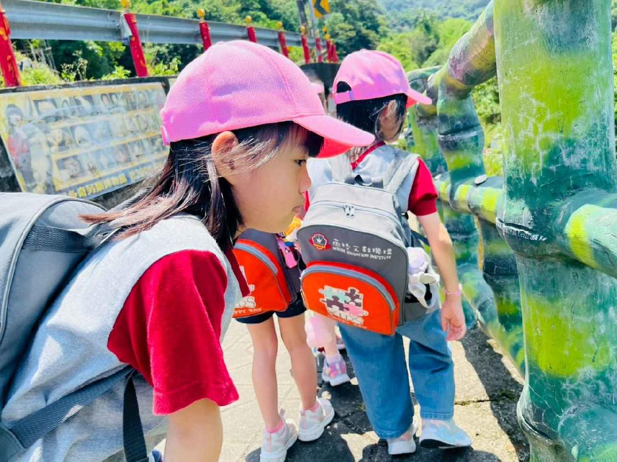 line_album_內灣火車之旅_260519_362