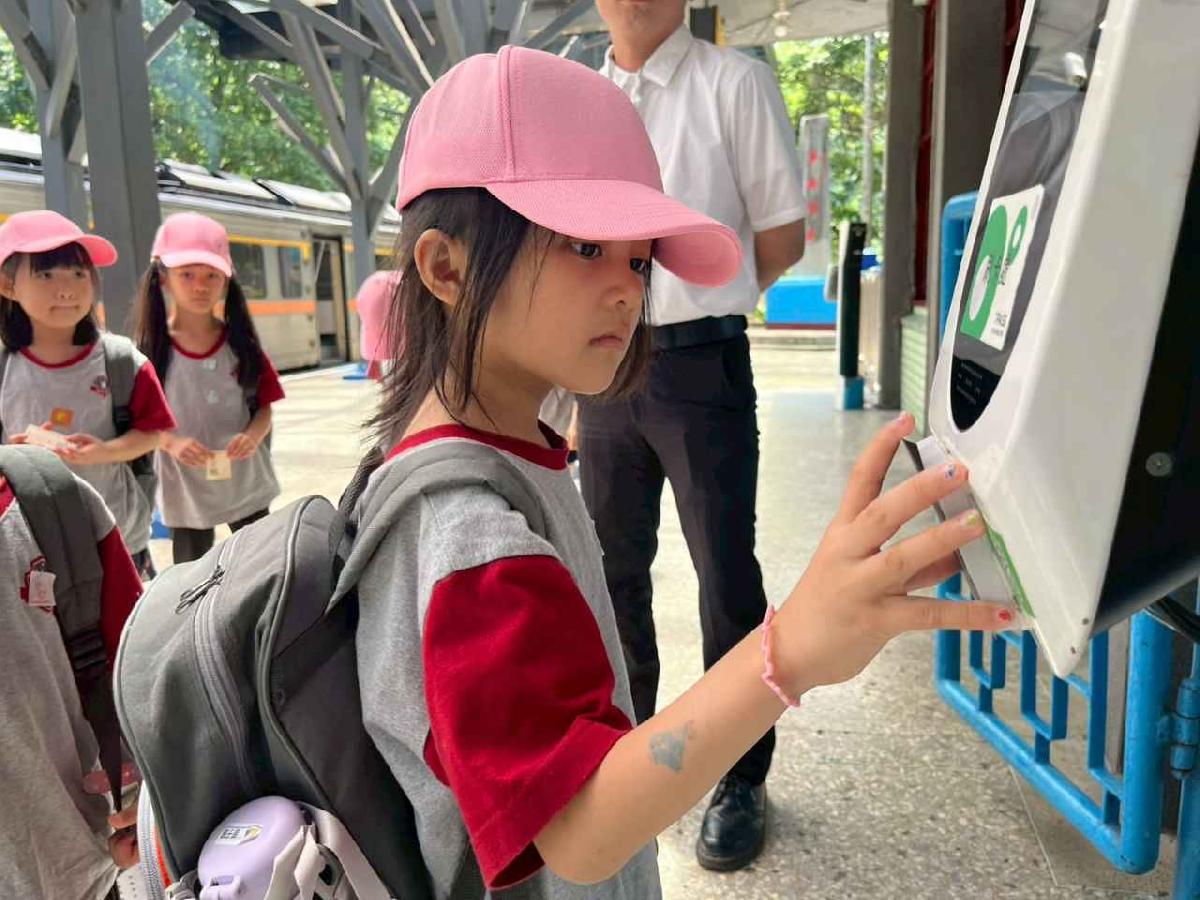 line_album_內灣火車之旅_260519_390