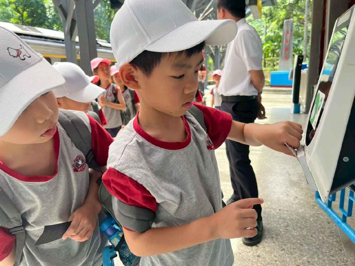 line_album_內灣火車之旅_260519_395