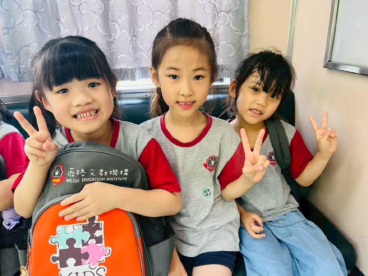 line_album_內灣火車之旅_260519_412