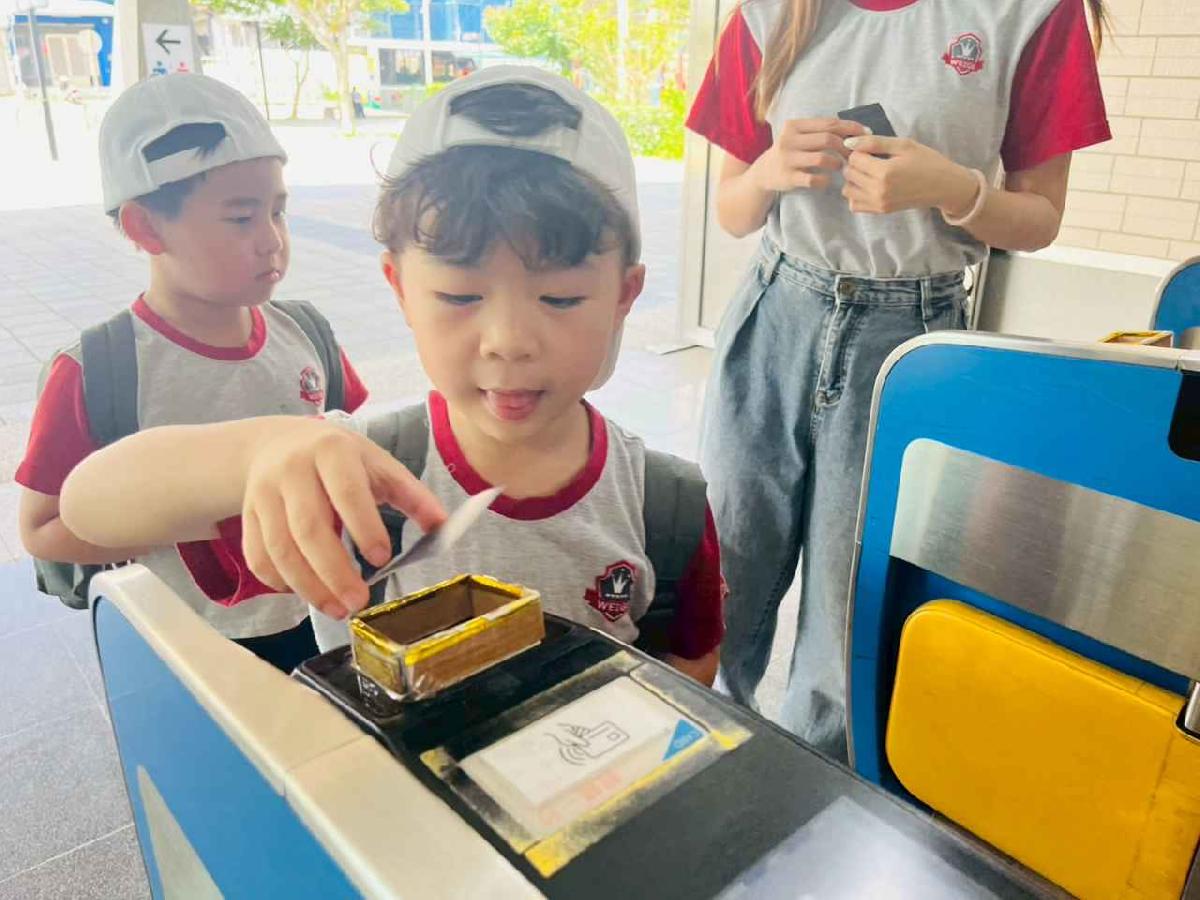 line_album_內灣火車之旅_260519_423