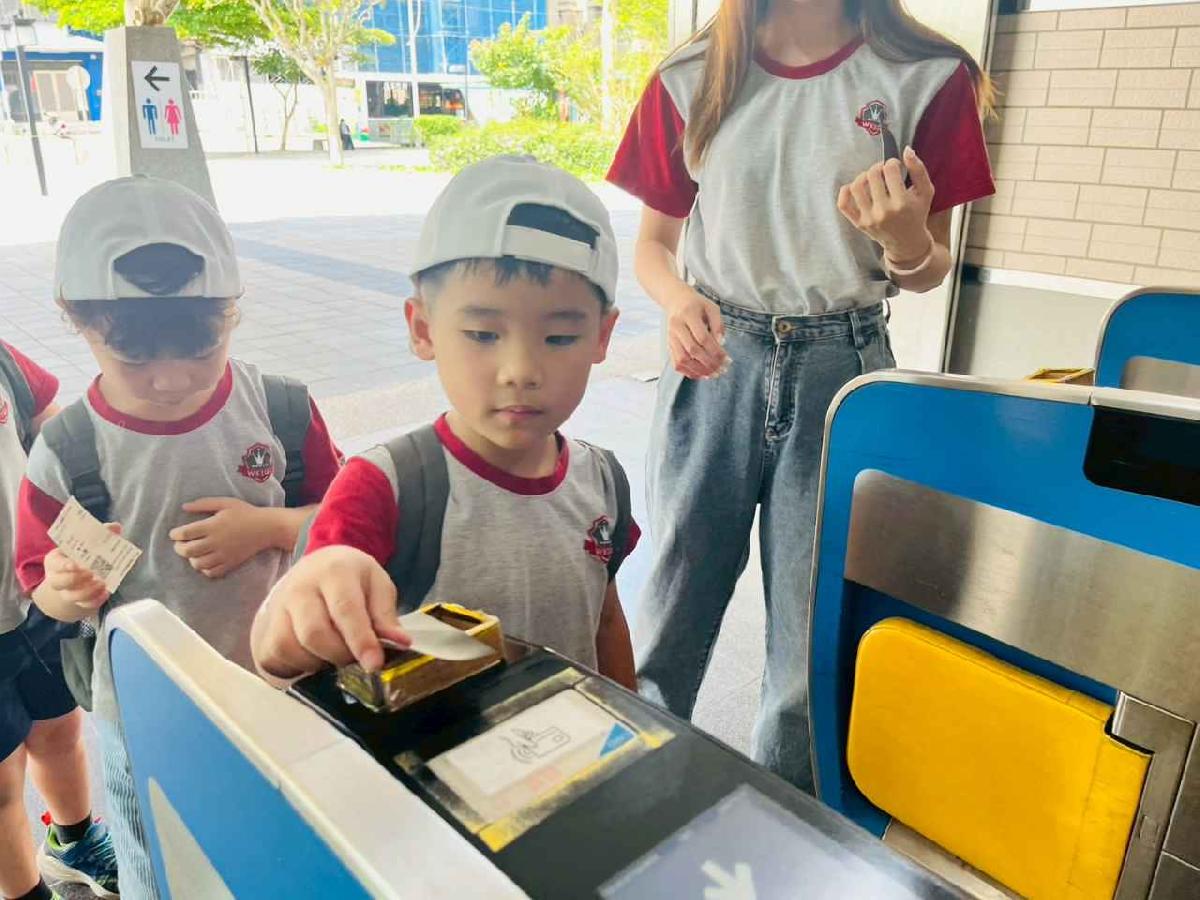 line_album_內灣火車之旅_260519_424